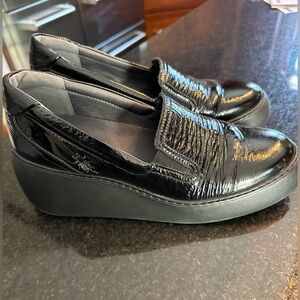 Fly London Deca 459 Fly Black Slip On Loafers Size 41 NEW without box